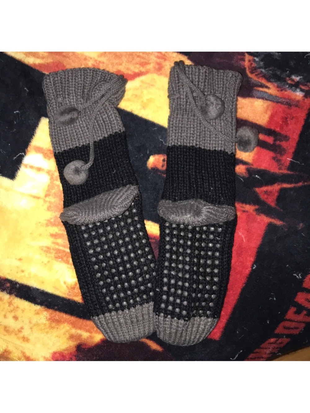 Non-Slip Knit Slipper Socks - Gray and Black women size medium